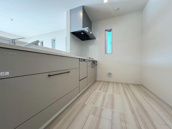 新築戸建　旭区上白根町