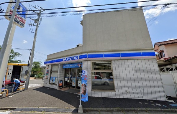 グランコート六ツ川ガーデン(ローソン横浜永田台店)