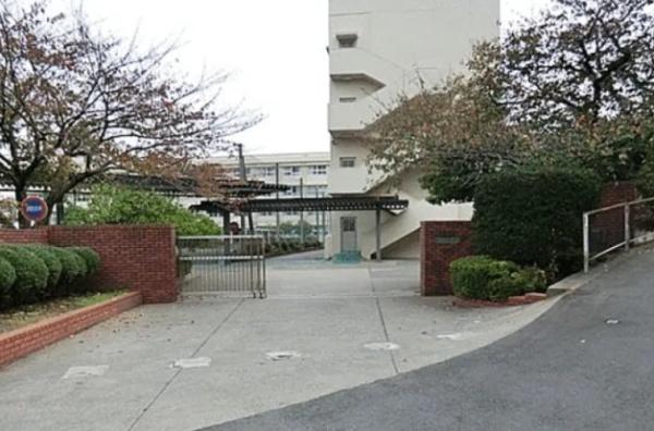 ビクトリアヒルズ横濱サウスバラード棟(横浜市立西柴中学校)