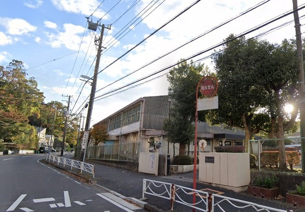 横浜市南区大岡４丁目の中古一戸建て(横浜市立藤の木中学校)