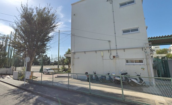 ステイツ鶴ヶ峰(横浜市立鶴ケ峯中学校)