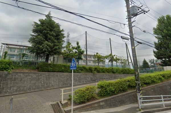 フォートンヒルズＤ棟(横浜市立名瀬小学校)