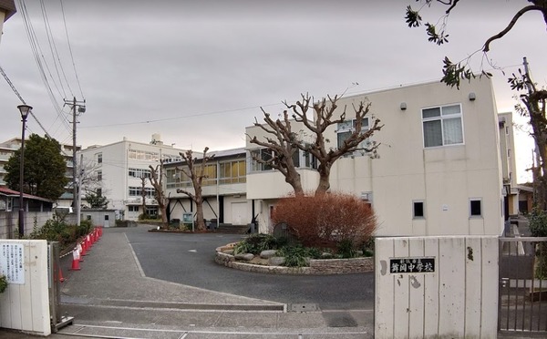 ラムーナ横浜戸塚パークリッジ(横浜市立舞岡中学校)