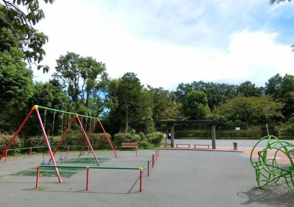 ラムーナ横浜戸塚パークリッジ(上矢部坂本公園)