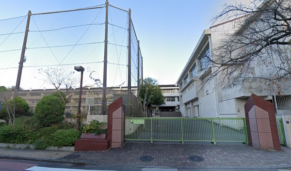 ダイアパレス三渓園(横浜市立本牧小学校)