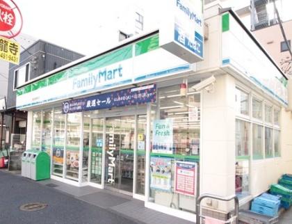 クリオ東神奈川壱番館(ファミリーマート東白楽駅前店)