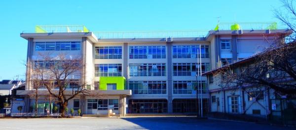 ビューリッシュ港北ニュータウンアジュリーヌ棟(川崎市立西野川小学校)