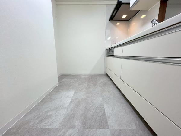 ドラゴンマンション杉田１番館