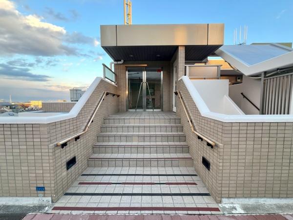 ドラゴンマンション杉田１番館