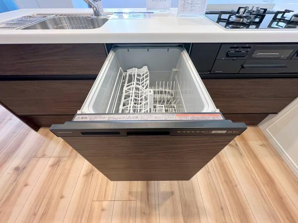 リブゼ横浜プリズムコート