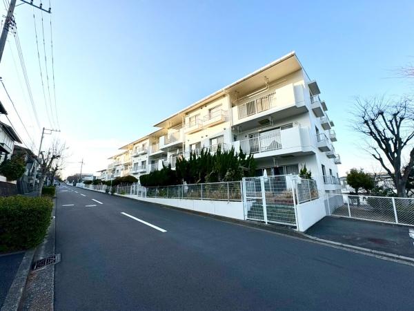 メガロン能見台３番館