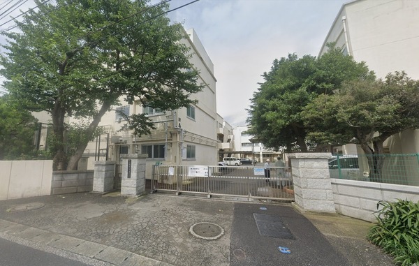 新築戸建　港南区上永谷５丁目２期　２号棟(横浜市立上永谷中学校)
