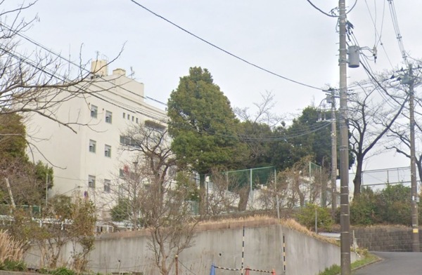 若葉台団地１－５号棟(横浜市立上川井小学校)