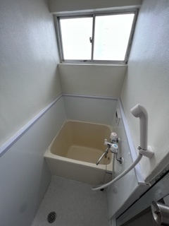 伊加賀本町　アパート