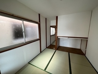 伊加賀本町　アパート