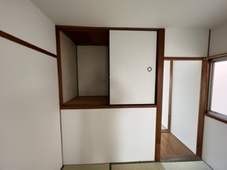 伊加賀本町　アパート