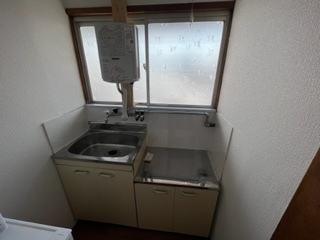 伊加賀本町　アパート