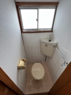 伊加賀本町　アパート