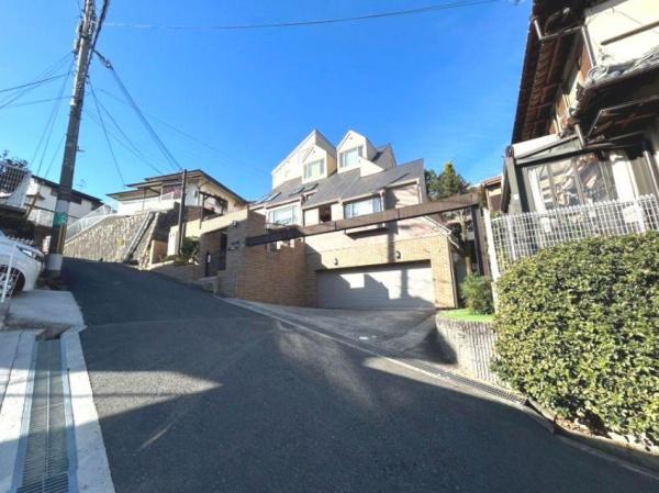 茨木市北春日丘４丁目の新築一戸建
