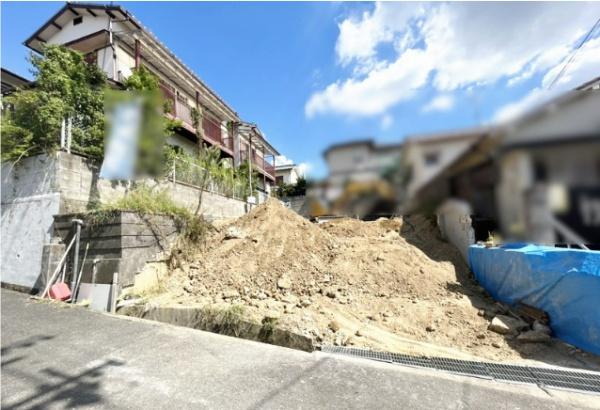 高槻市安岡寺町３丁目の新築一戸建