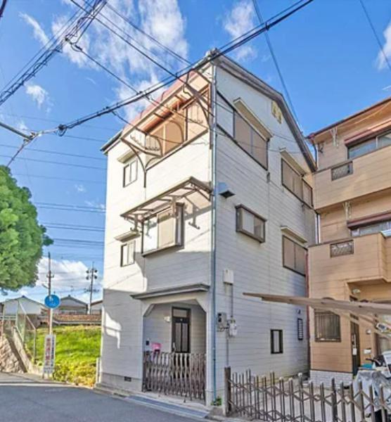 茨木市東奈良１丁目の中古一戸建