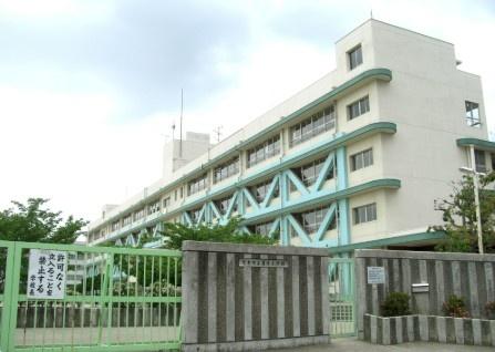 茨木市上野町の中古一戸建て(茨木市立耳原小学校)