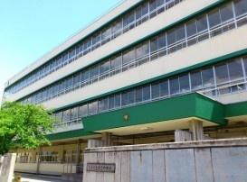 茨木市鮎川１丁目の中古一戸建て(茨木市立東雲中学校)