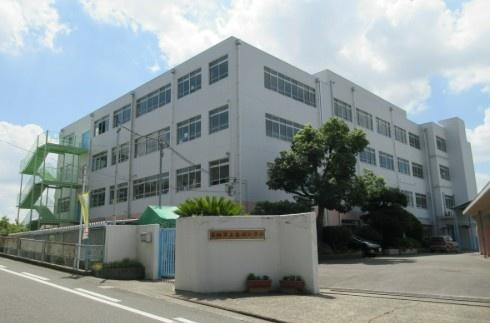 高槻市古曽部町1丁目の新築一戸建(高槻市立奥坂小学校)