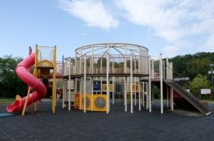 高槻市古曽部町1丁目の新築一戸建(古曽部防災公園)