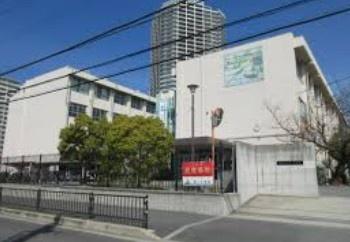 MIRAIMOスクエア 6階(摂津市私立第一中学校)