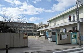 摂津市鳥飼下２丁目の新築一戸建(摂津市立鳥飼小学校)