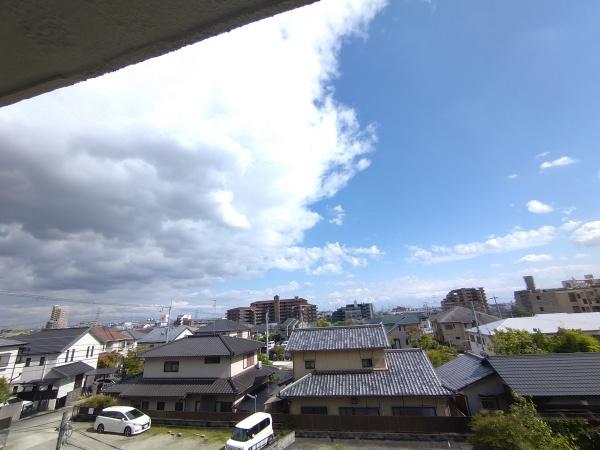 宝塚ビューハイツ　３階