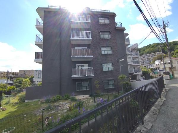 宝塚ビューハイツ　３階