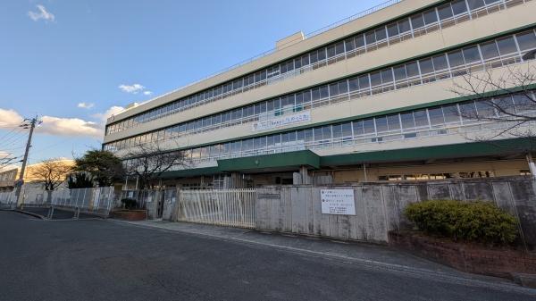 茨木市鮎川４丁目の中古一戸建て(茨木市立東雲中学校)