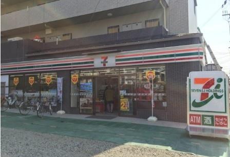 レ・ジェイド南茨木ミューゼ　２階(セブンイレブン茨木奈良店)