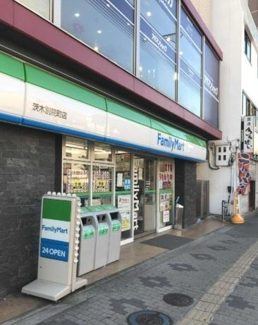 グランファーレ茨木(ファミリーマート茨木別院町店)