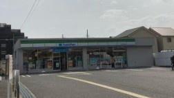 メガロコープ茨木　３階(ファミリーマート茨木小川店)