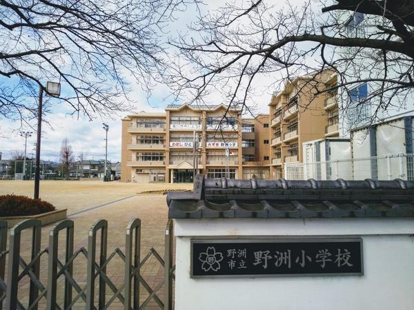 野洲市市三宅店舗・事務所(野洲市立野洲小学校)