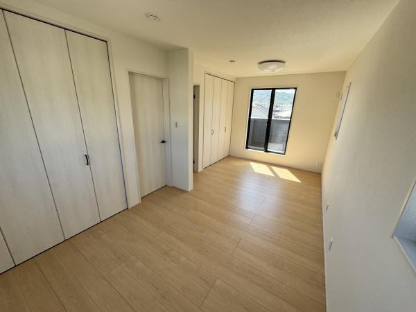 湖南市サイドタウン４丁目の新築一戸建