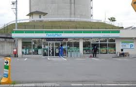 草津市追分南3丁目の新築一戸建(ファミリーマート草津かがやき通り店)