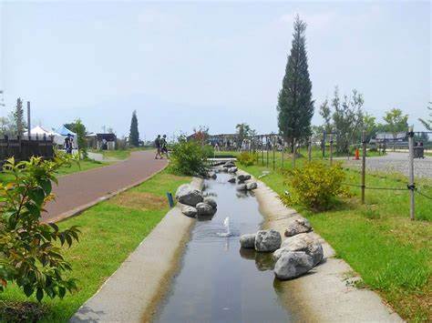 草津市木川町の中古一戸建て(草津川跡地公園(区間2)ai彩ひろば)