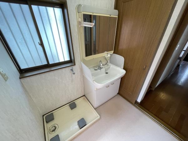 守山市小島町の中古一戸建て