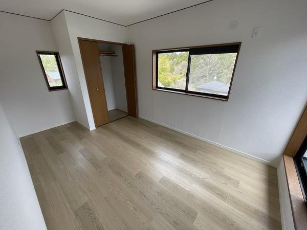 栗東市下戸山の中古一戸建て