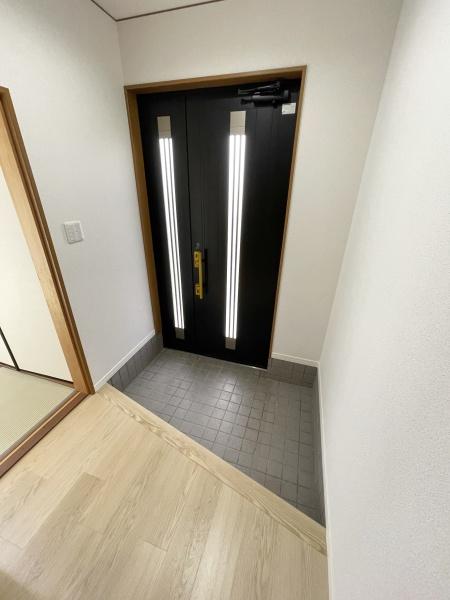 栗東市下戸山の中古一戸建て