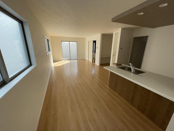 守山市下之郷１丁目の新築一戸建