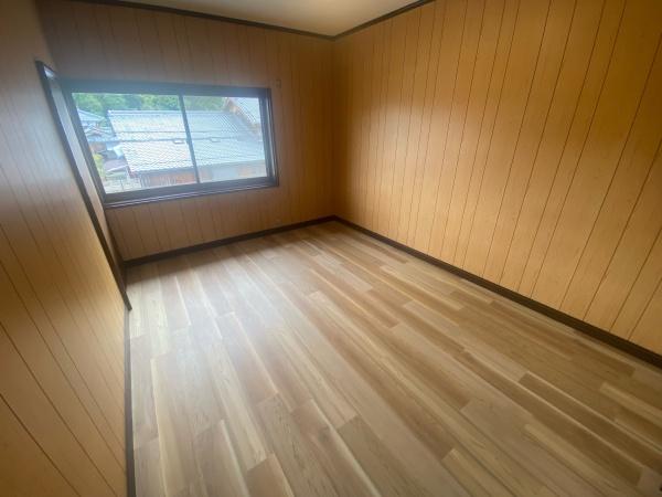 栗東市下戸山の中古一戸建て