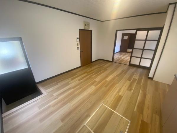 栗東市下戸山の中古一戸建て