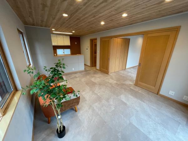 守山市小島町の中古一戸建て