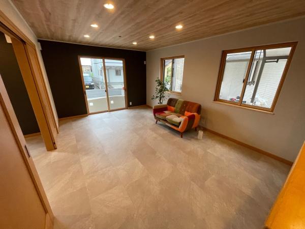 守山市小島町の中古一戸建て