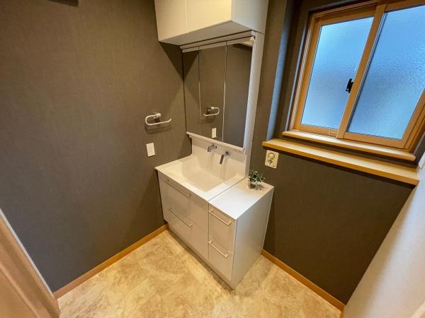 守山市小島町の中古一戸建て
